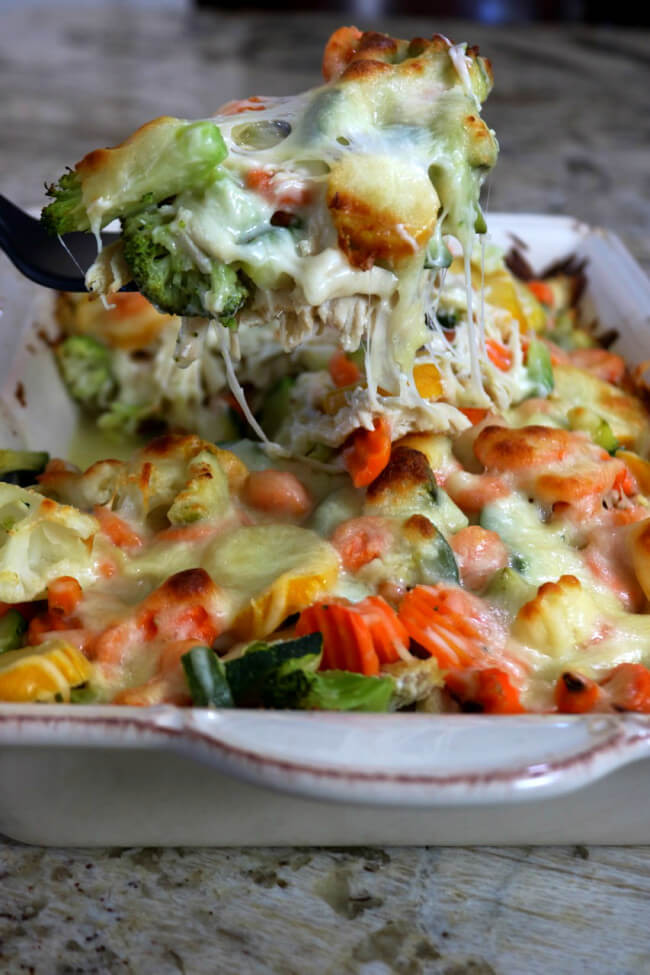 Chicken And Vegetable Casserole
 Easy Cheesy Chicken Ve able Casserole