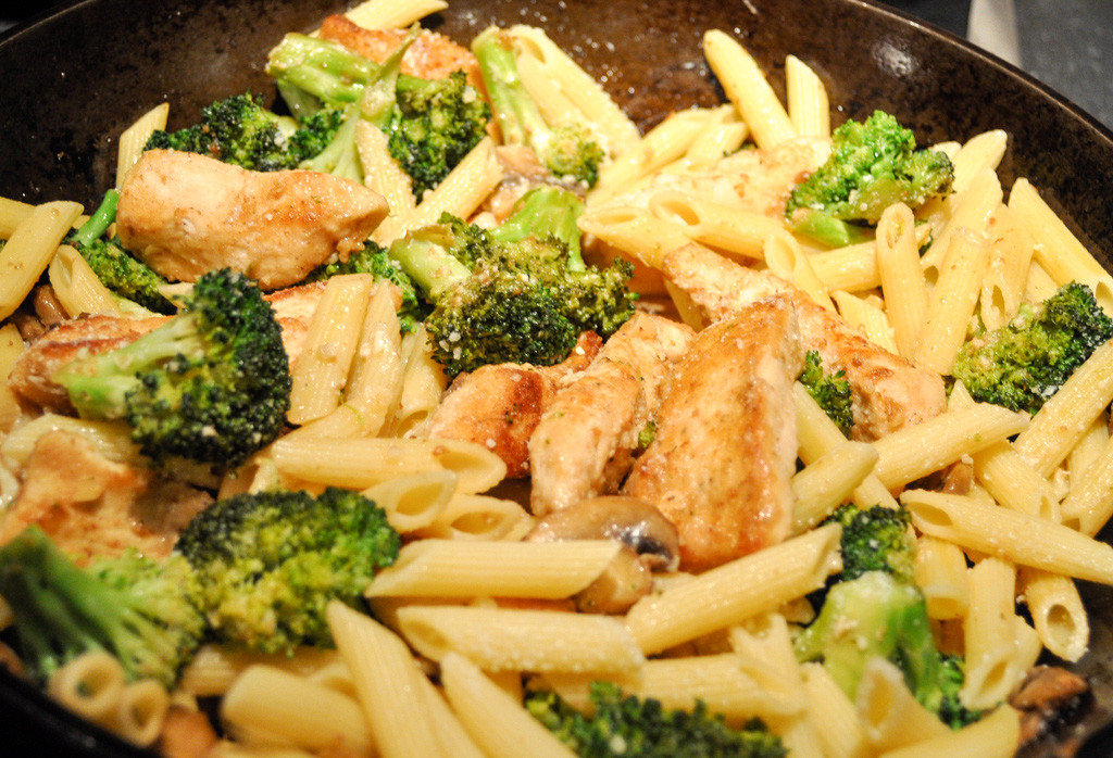 Chicken Broccoli Ziti
 ziti chicken and broccoli