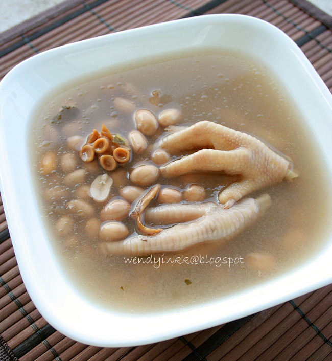 Chicken Feet Soup
 Table for 2 or more Peanut Chicken Feet Soup