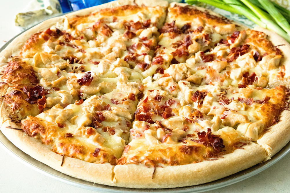 Chicken Ranch Pizza
 Chicken Bacon Ranch Pizza VIDEO Julie s Eats & Treats