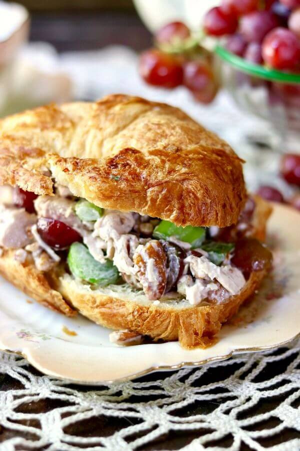 Chicken Salad Sandwich With Grapes
 Chicken Salad Sandwich SundaySupper