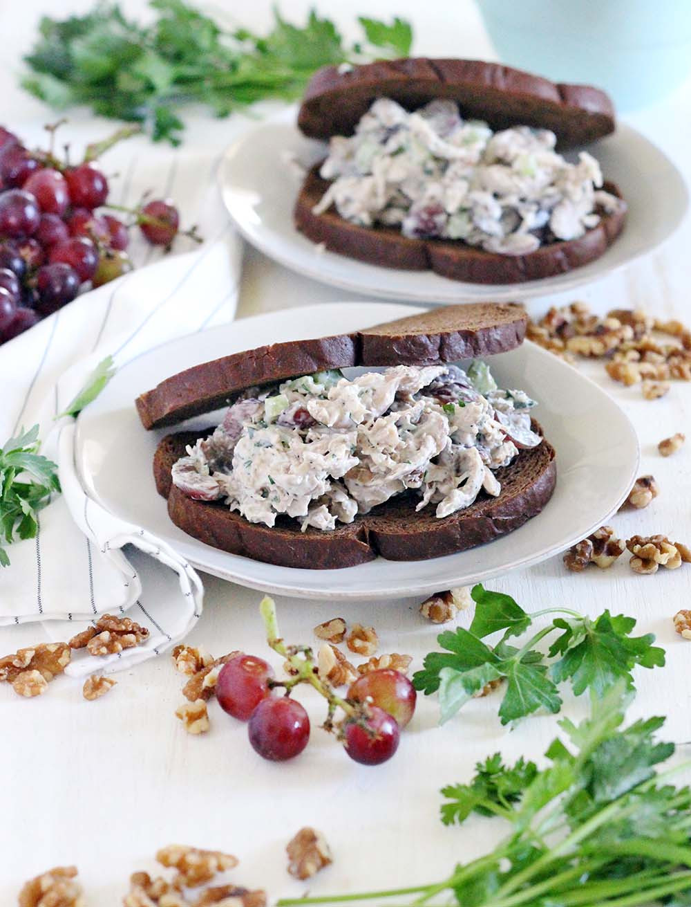 Chicken Salad With Grapes And Walnuts
 Awesome Chicken Salad with grapes and walnuts