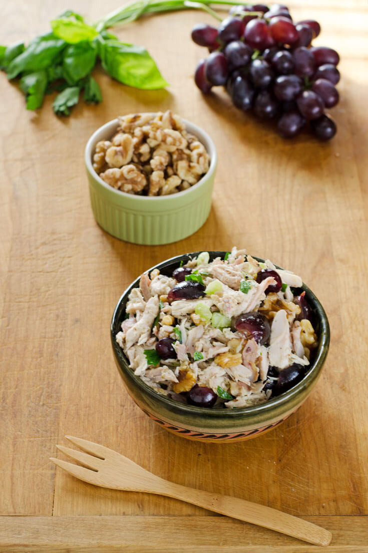 Chicken Salad With Grapes And Walnuts
 Chicken Salad with Grapes and Walnuts