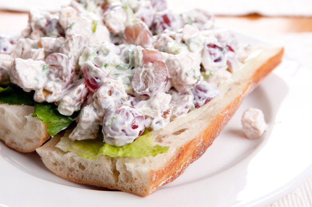 Chicken Salad With Grapes And Walnuts
 Chicken Salad with Grapes and Walnuts recipe