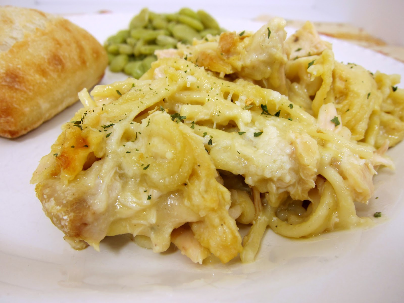 Chicken Spaghetti Bake
 Cheesy Chicken Spaghetti Casserole