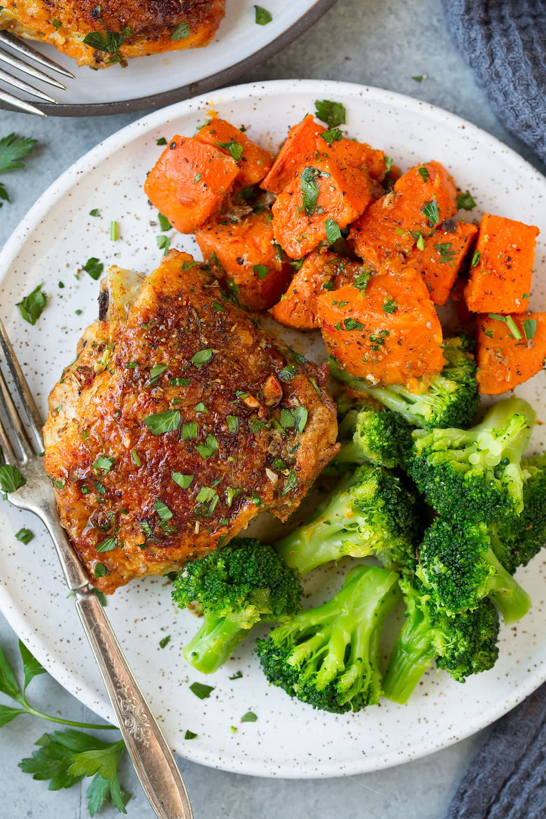 Chicken Sweet Potato
 Slow Cooker Chicken with Sweet Potatoes and Broccoli