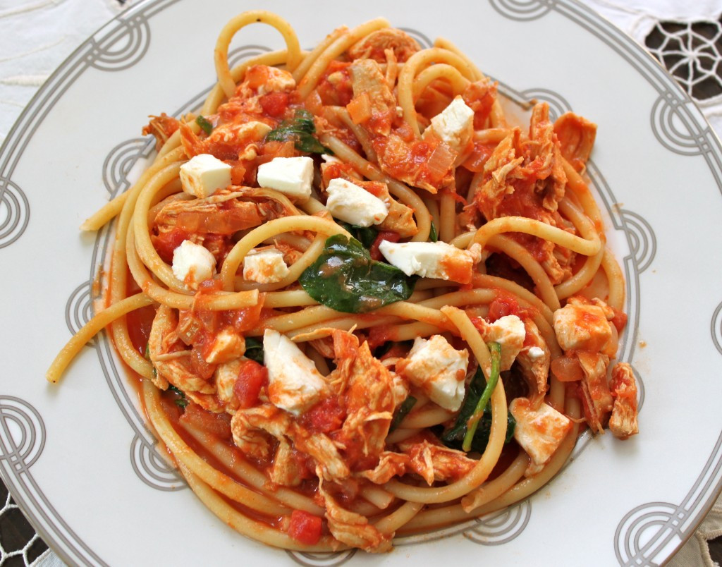 Chicken Tomato Pasta
 Chicken & Pasta w Easy Sweet Tomato Sauce – Ramshackle Glam