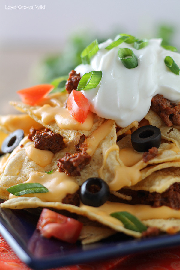 Chili Cheese Nachos
 Chili Cheese Nachos Love Grows Wild