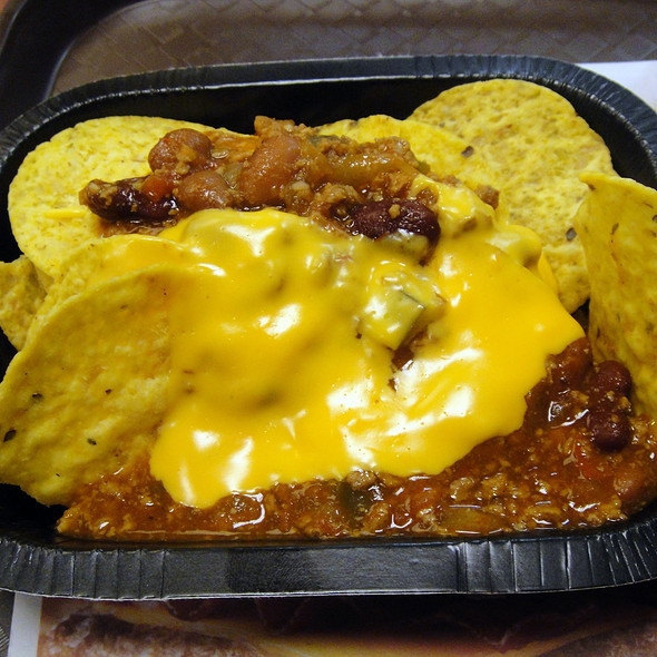 Chili Cheese Nachos
 Wendy s Chili Cheese Nachos reviews in Fast Food