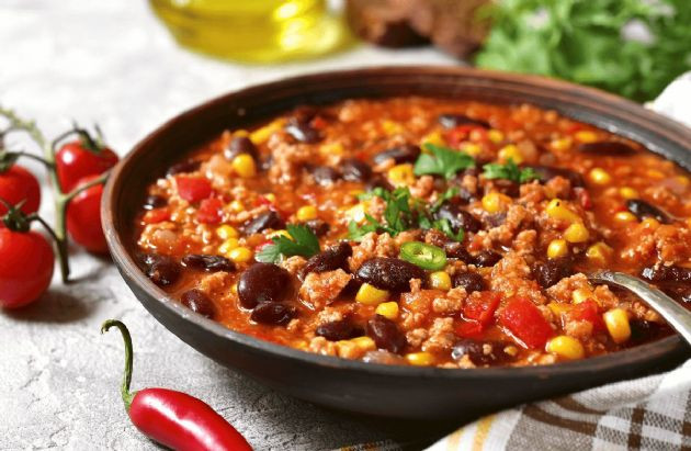 Chili With Corn
 Slow Cooker Chili with Corn Black Beans and Ground Turkey