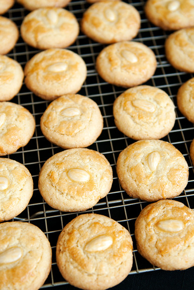 Chinese Almond Cookie Recipes
 chinese almond cookies recipe