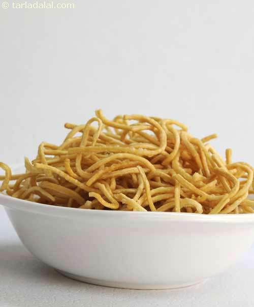 Chinese Crispy Noodles
 Fried Noodles Chinese Recipe recipe