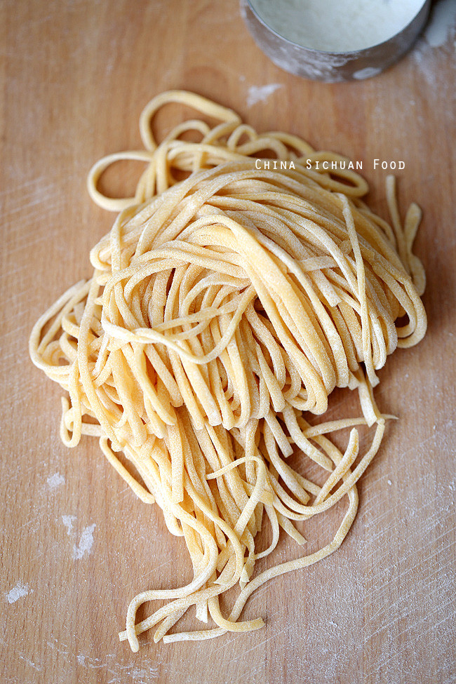 Chinese Egg Noodles
 Chinese Egg Noodles Handmade Version