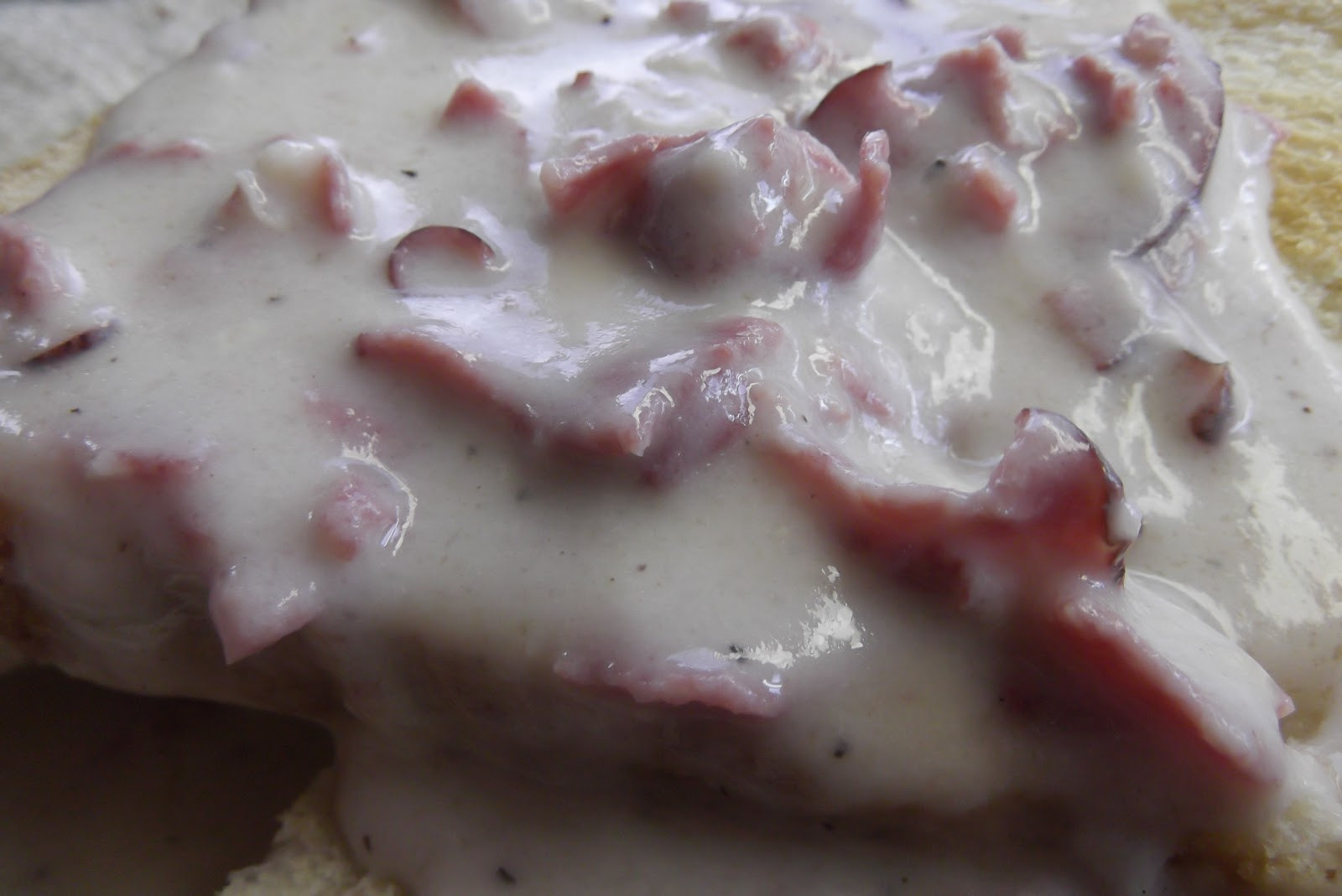 Chipped Beef Gravy
 Gingerbread Men Recipe Blog Chipped Beef Gravy on Toast