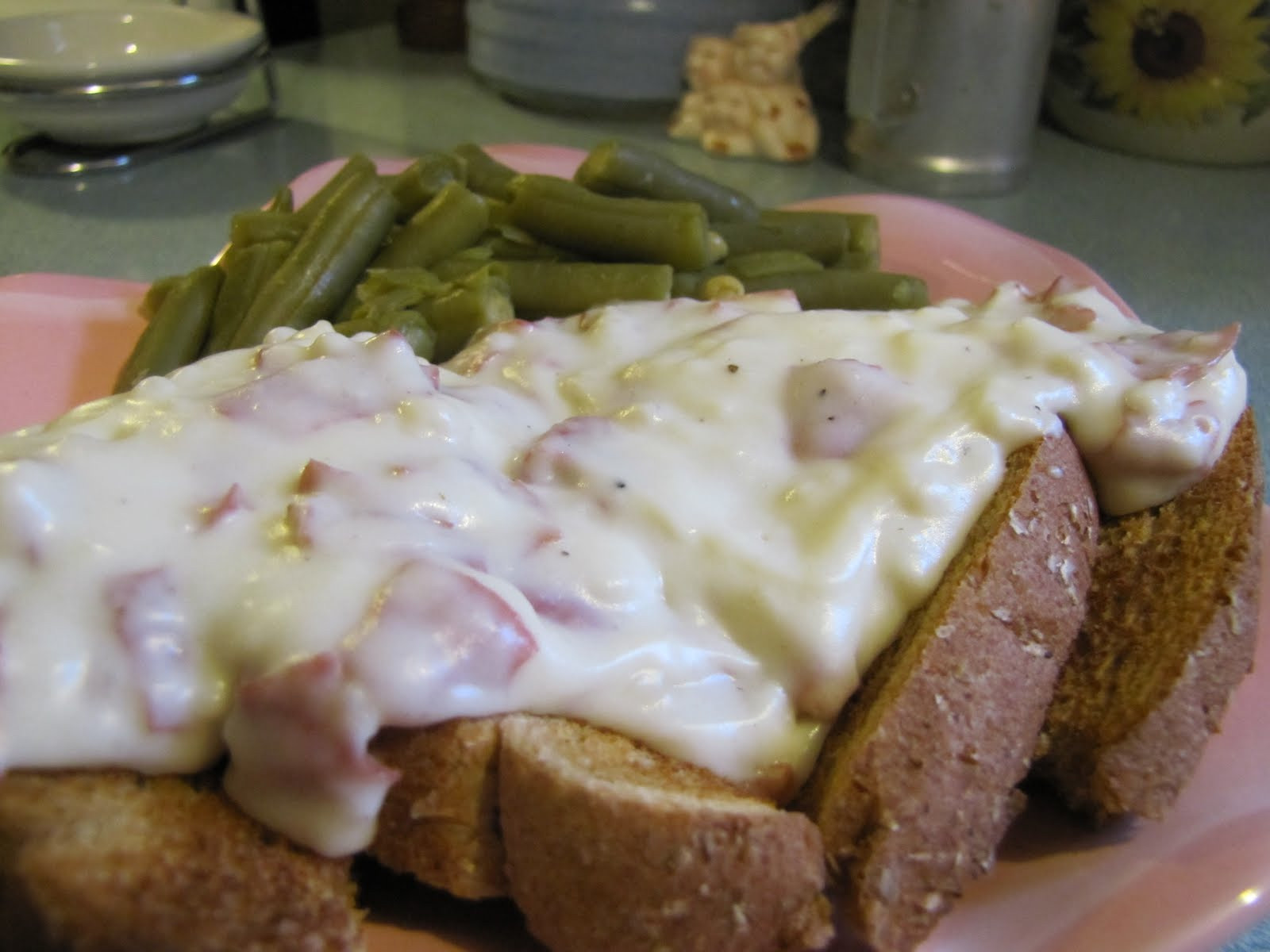 Chipped Beef Gravy
 A lil Country Sugar A Childhood Delish Chipped Beef Gravy