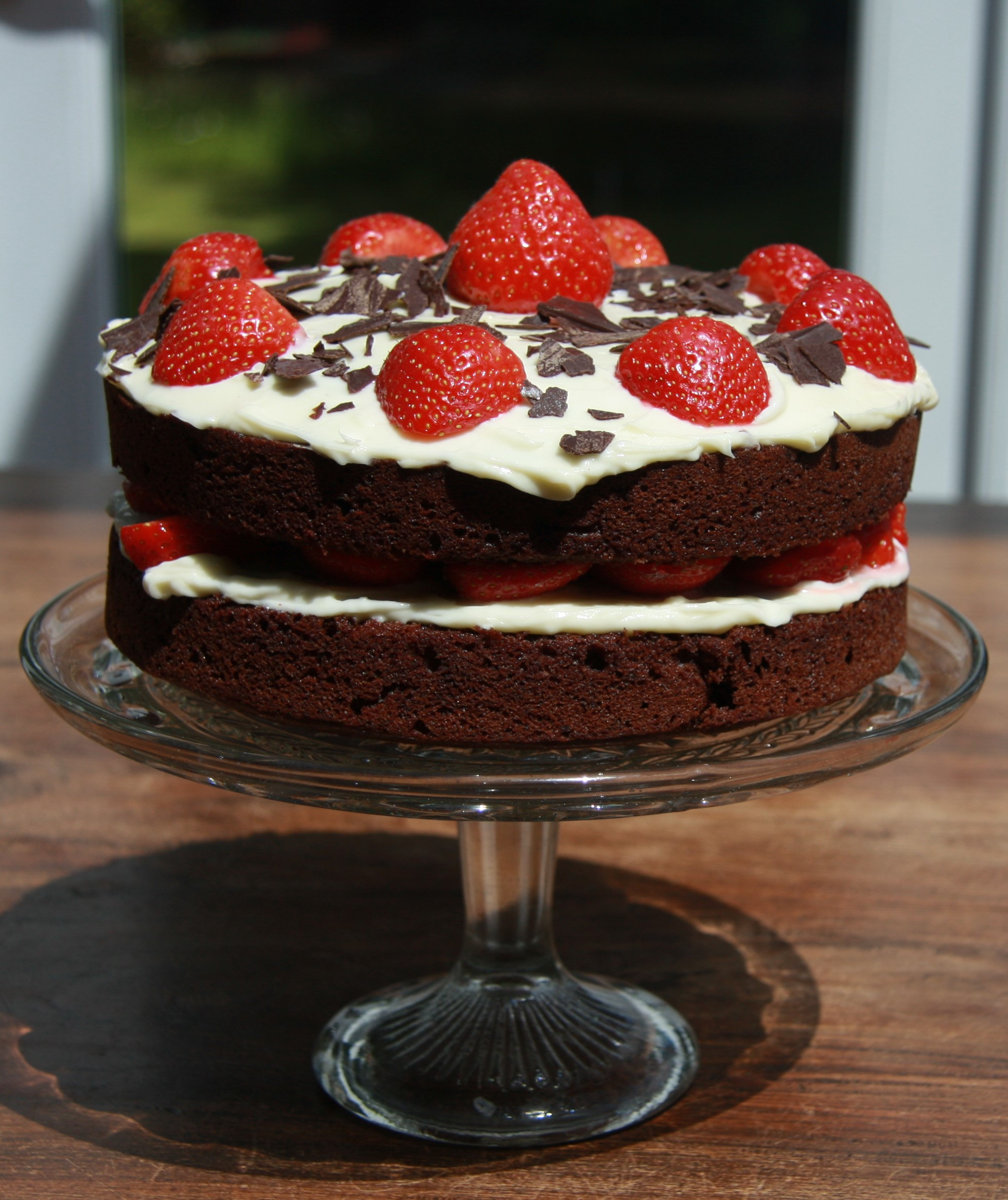 Chocolate Cake With Strawberries
 Chocolate Sponge with Strawberries and Cream Cheese Icing
