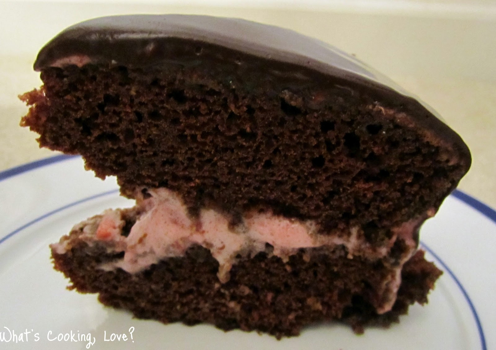 Chocolate Cake With Strawberry Filling
 Chocolate Cake with Strawberry Mousse Filling Whats