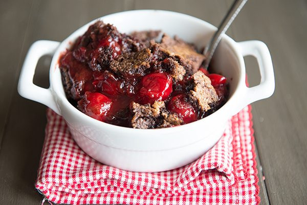 Chocolate Cherry Dump Cake
 Simply Simple Recipe 3 Ingre nt Cherry Chocolate Dump