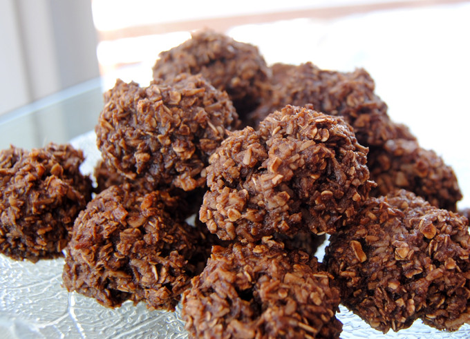 Chocolate Coconut Macaroons
 chocolate coconut macaroons recipe