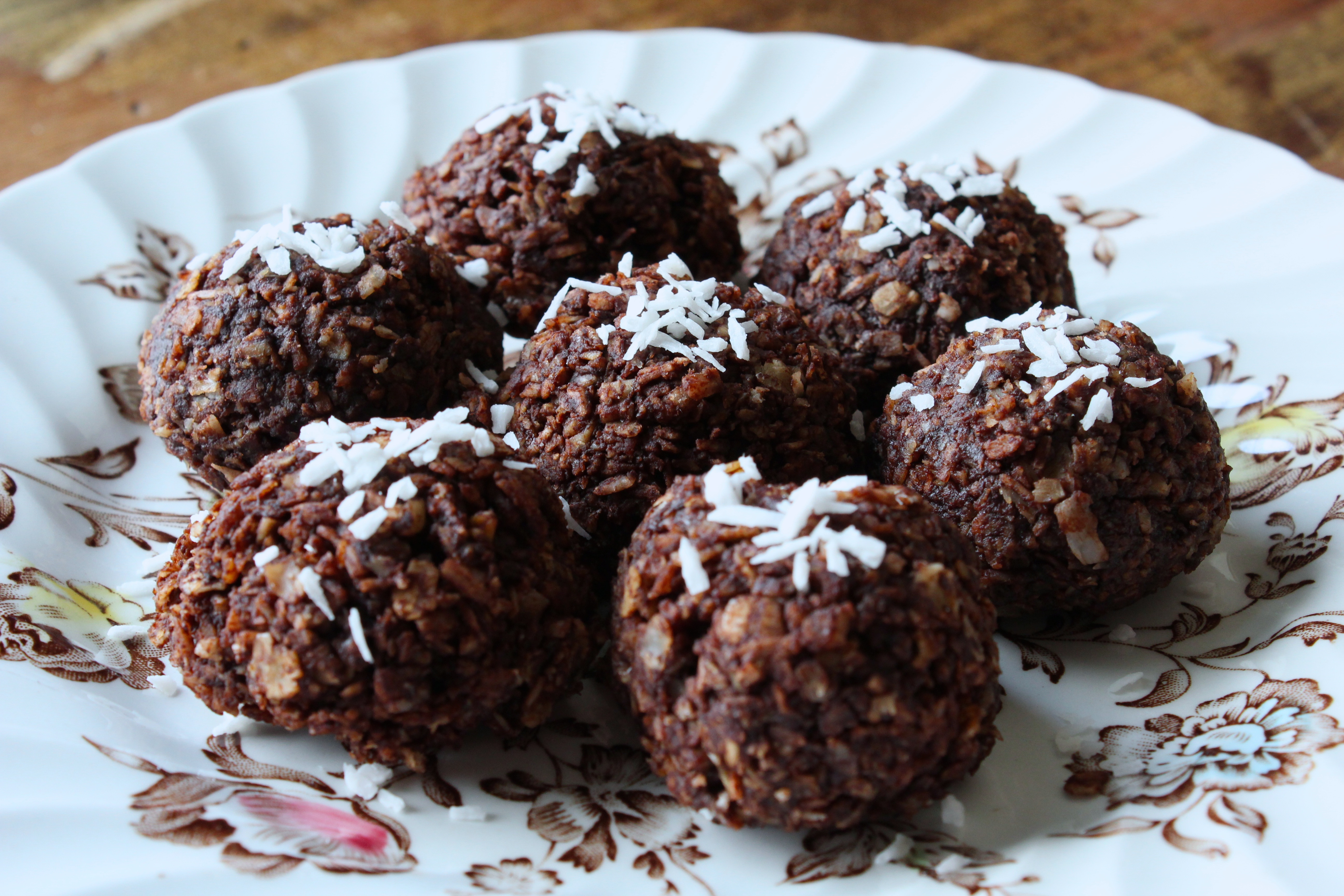 Chocolate Coconut Macaroons
 Chocolate Coconut Macaroons No Bake