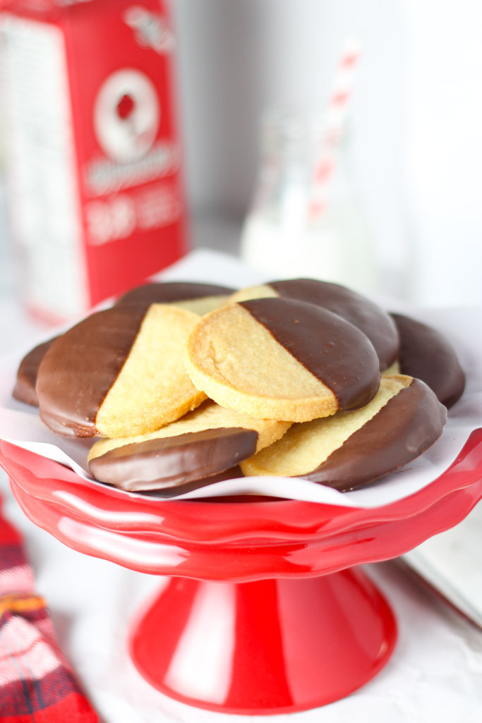 Chocolate Dipped Shortbread Cookies
 Chocolate Dipped Shortbread Cookies