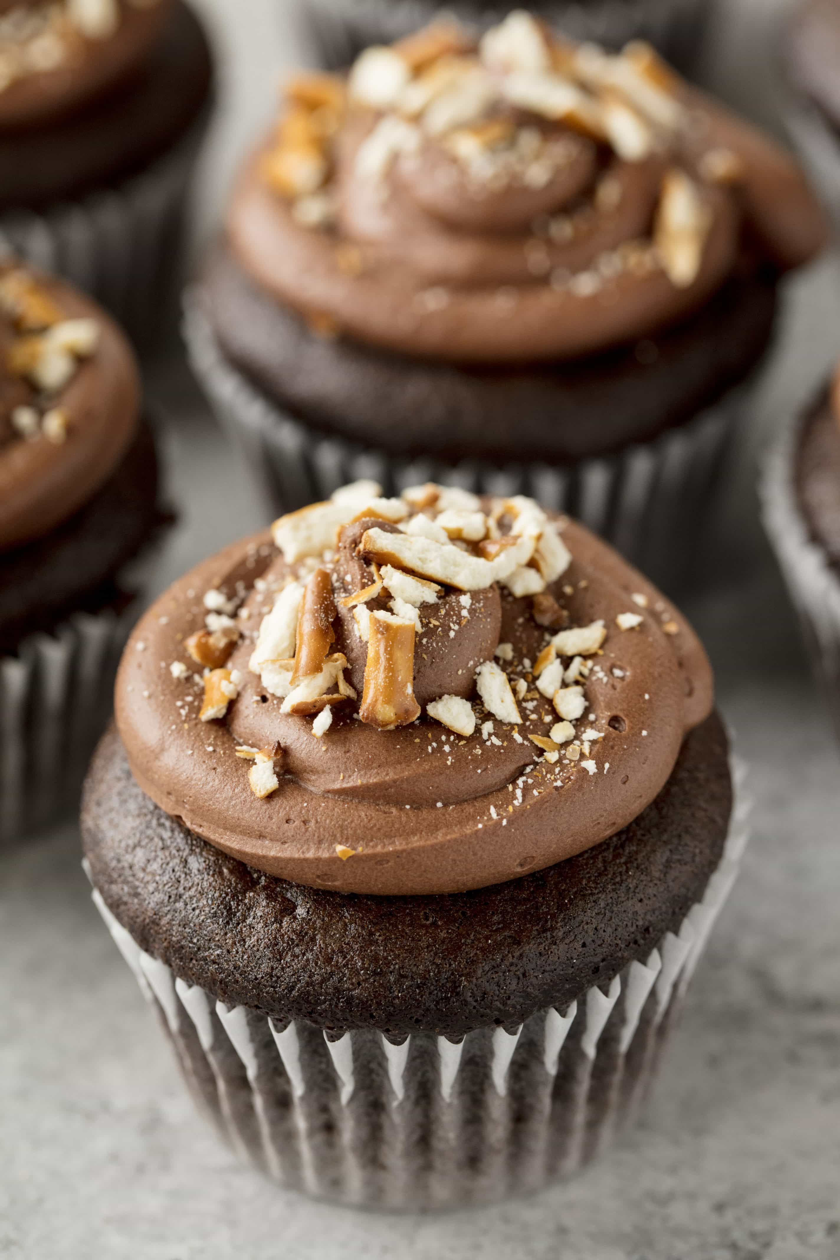 Chocolate Filling Cupcakes
 Chocolate Peanut Butter Pretzel Cupcakes