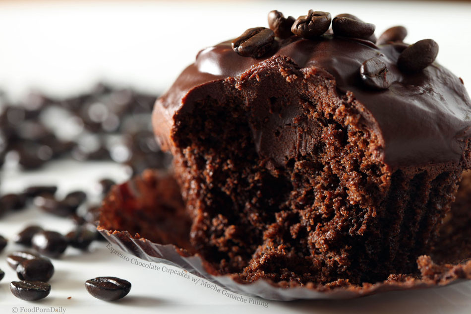 Chocolate Filling Cupcakes
 Cupcake Ganache