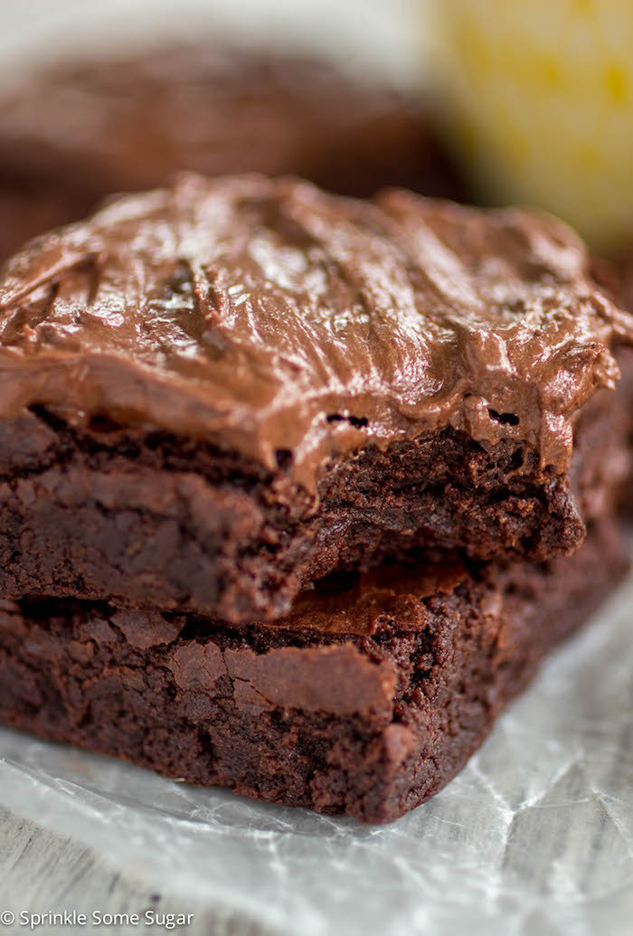 Chocolate Frosting For Brownies
 Chewy Brownies with Chocolate Fudge Frosting Sprinkle