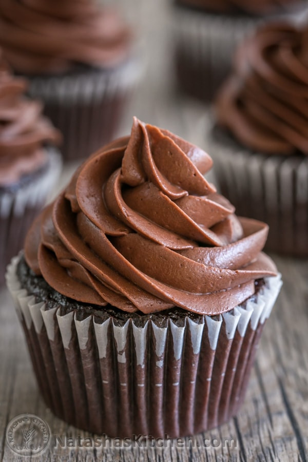 Chocolate Frosting For Cupcakes
 Chocolate Frosting Recipe Easy Whipped Cream Cheese Frosting