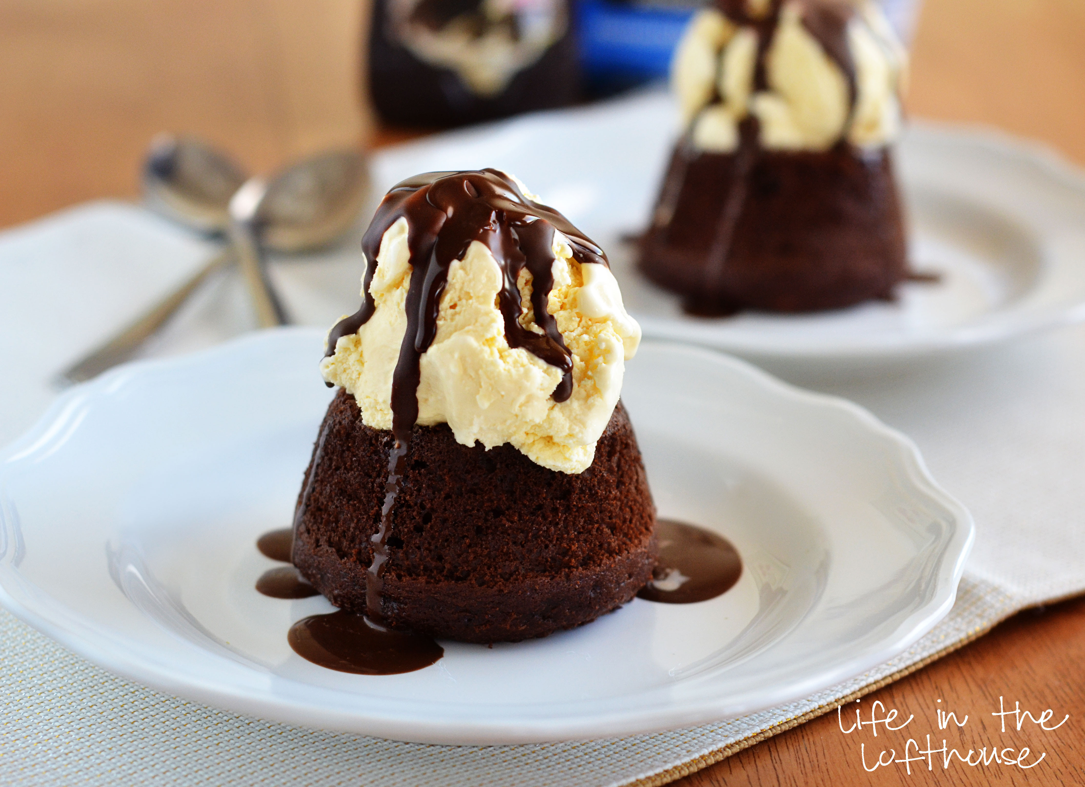 Chocolate Lava Cake
 Easy Chocolate Molten Lava Cakes