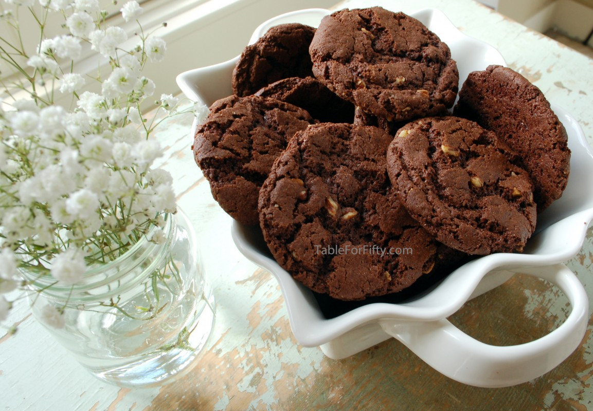 Chocolate Macadamia Nut Cookies
 German Chocolate Macadamia Nut Cookies Table for Fifty