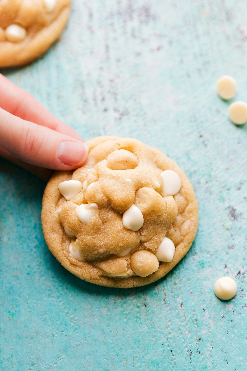 Chocolate Macadamia Nut Cookies
 The BEST White Chocolate Macadamia Nut Cookies