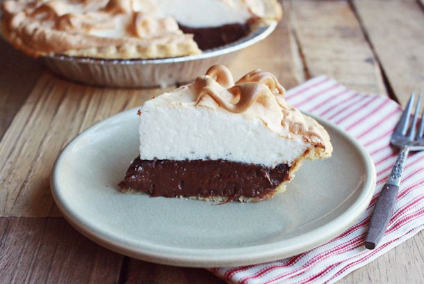 Chocolate Merengue Pie Recipe
 Epicurus Recipes