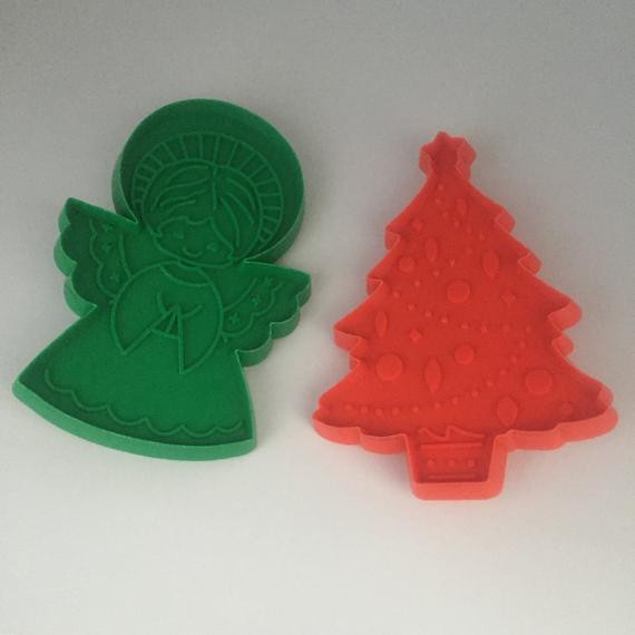 Christmas Cookies Hallmark
 Hallmark Christmas Cookie Cutters Vintage Christmas Cookie