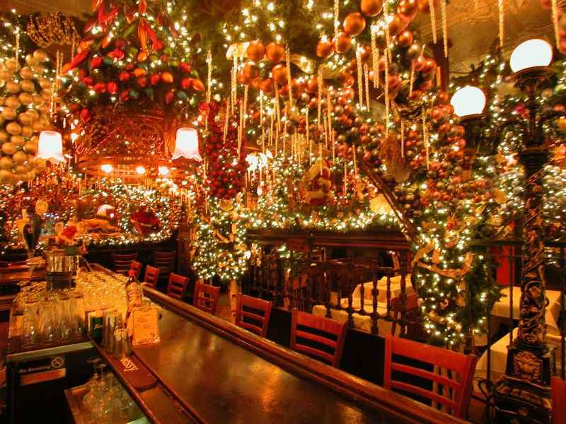 Christmas Dinner Restaurants
 7 Restaurants Around The World That Nailed Their Christmas
