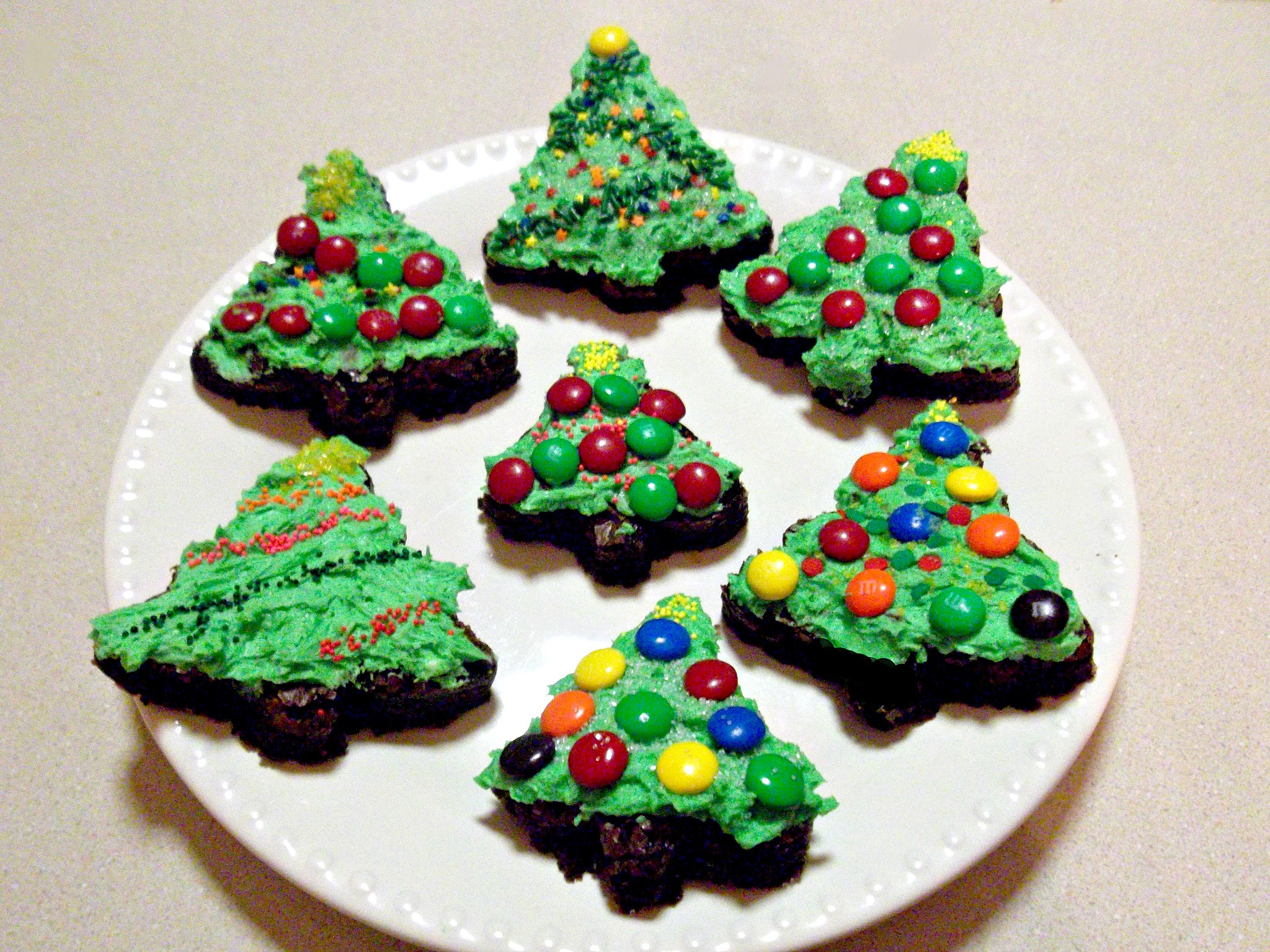 Christmas Tree Brownies
 Christmas Tree Brownies with Buttercream Frosting Love