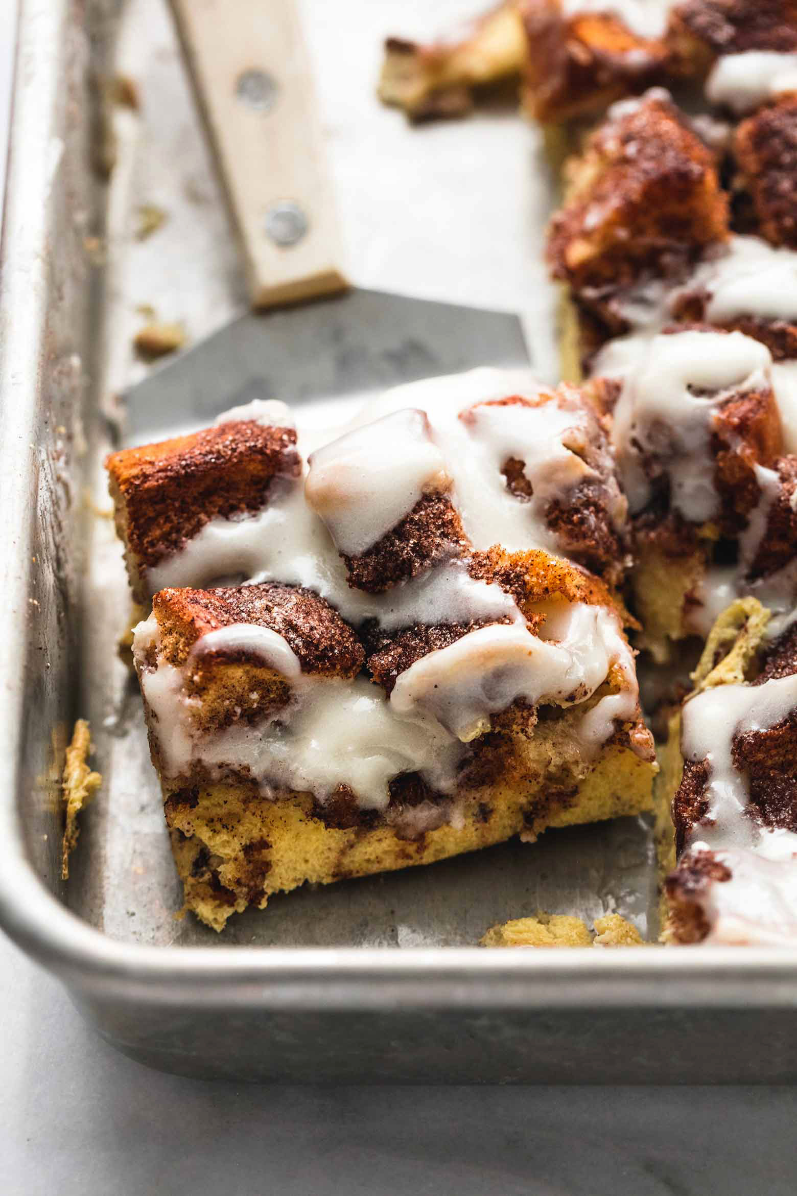 Cinnamon French Toast Casserole
 Overnight Cinnamon Roll French Toast Casserole