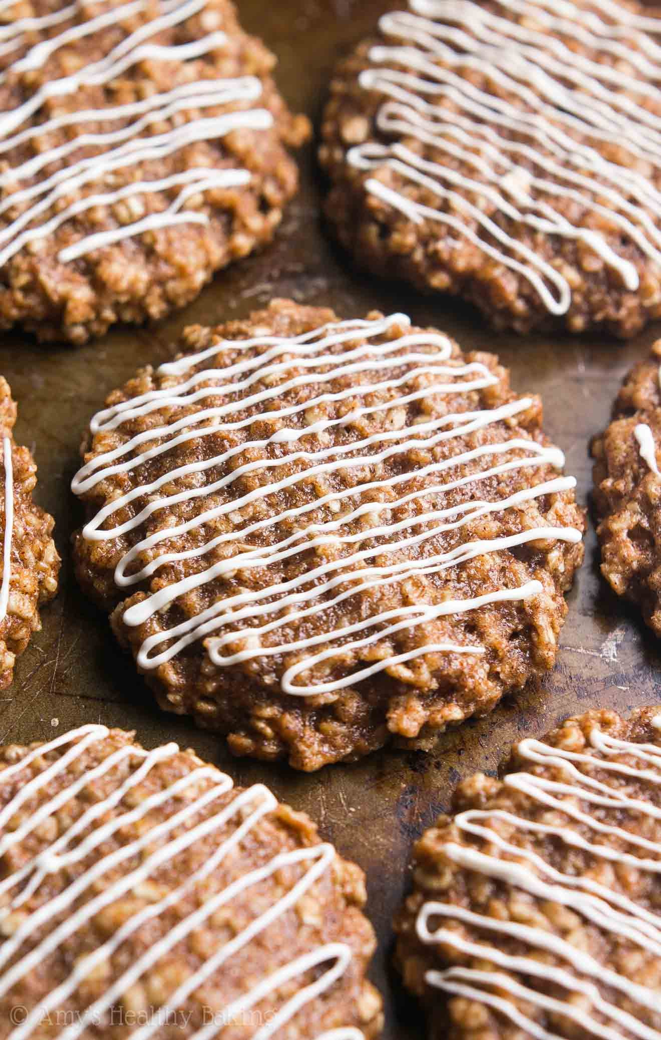 Cinnamon Oatmeal Cookies
 Cinnamon Roll Oatmeal Cookies