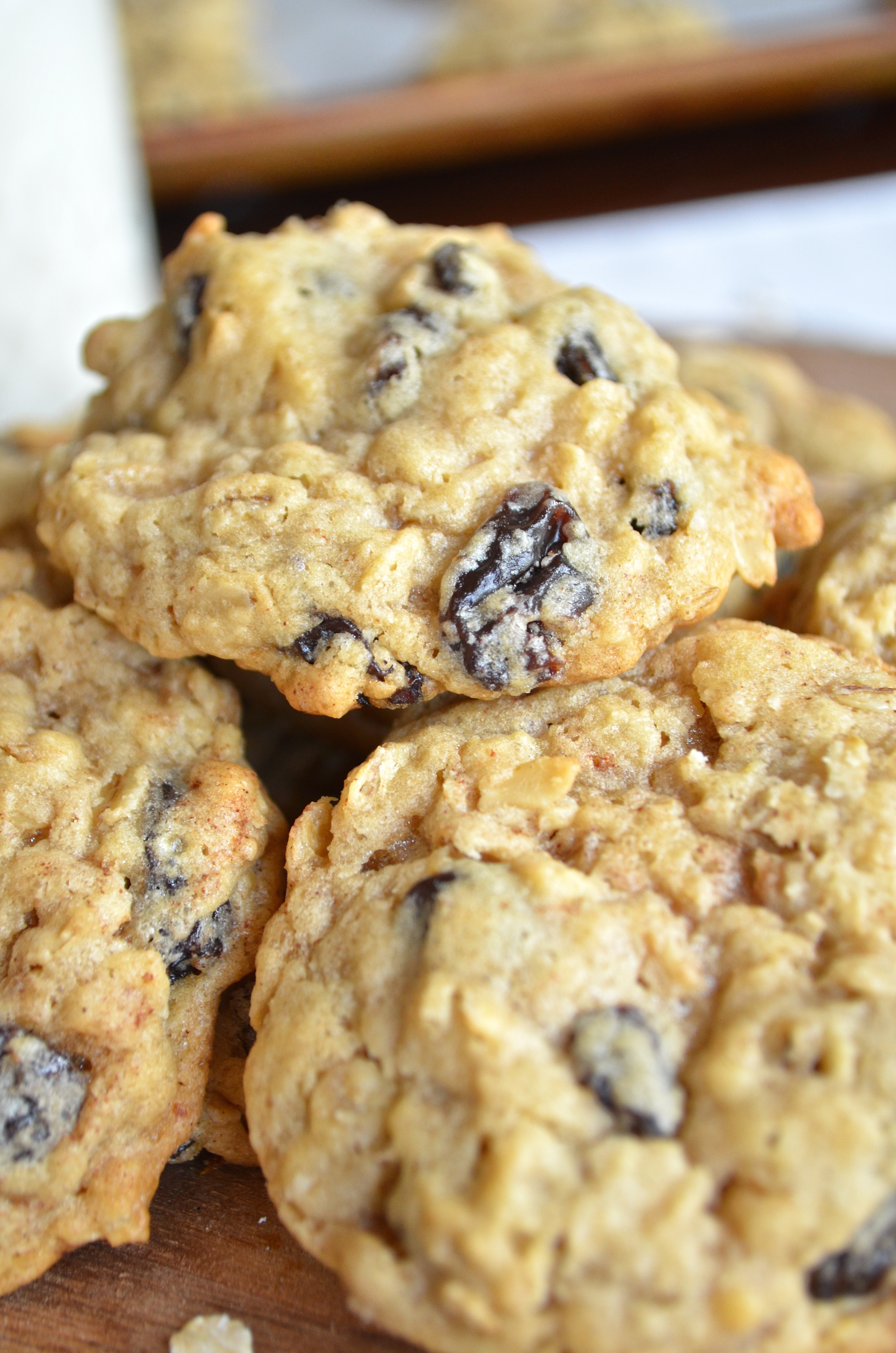 Cinnamon Oatmeal Cookies
 Cinnamon Oatmeal Raisin Cookies