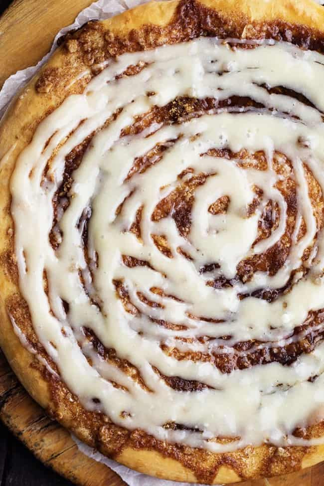 Cinnamon Roll Dessert
 Cinnamon Roll Dessert Pizza