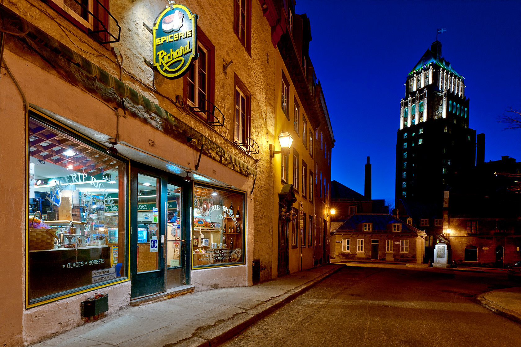 City Dinner St.Louis
 Exploring Quebec City Blue Hour the City Heure Bleue