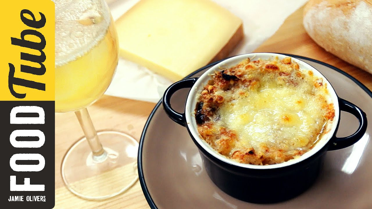 Classic French Onion Soup Recipe
 Classic French ion Soup