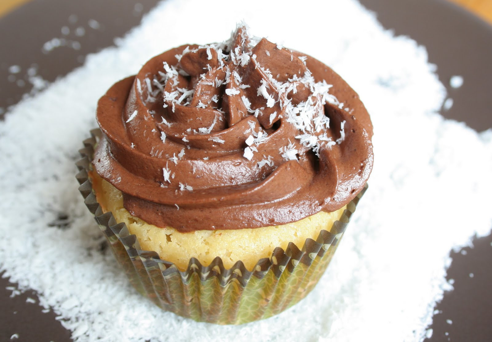 Coconut Flour Cupcakes
 Coconut Flour Cupcakes with Chocolate Buttercream Low