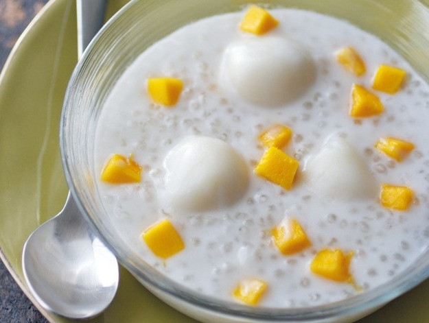 Coconut Milk Desserts
 Tapioca Pearls with Coconut Milk and Mango Tambo Tambo