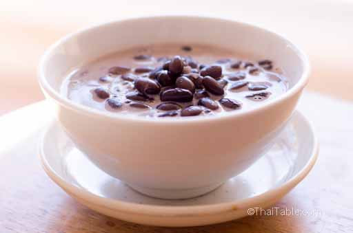 Coconut Milk Desserts
 Black Beans in Coconut Milk Tua Dum Gang Buawd ถั่วดำ