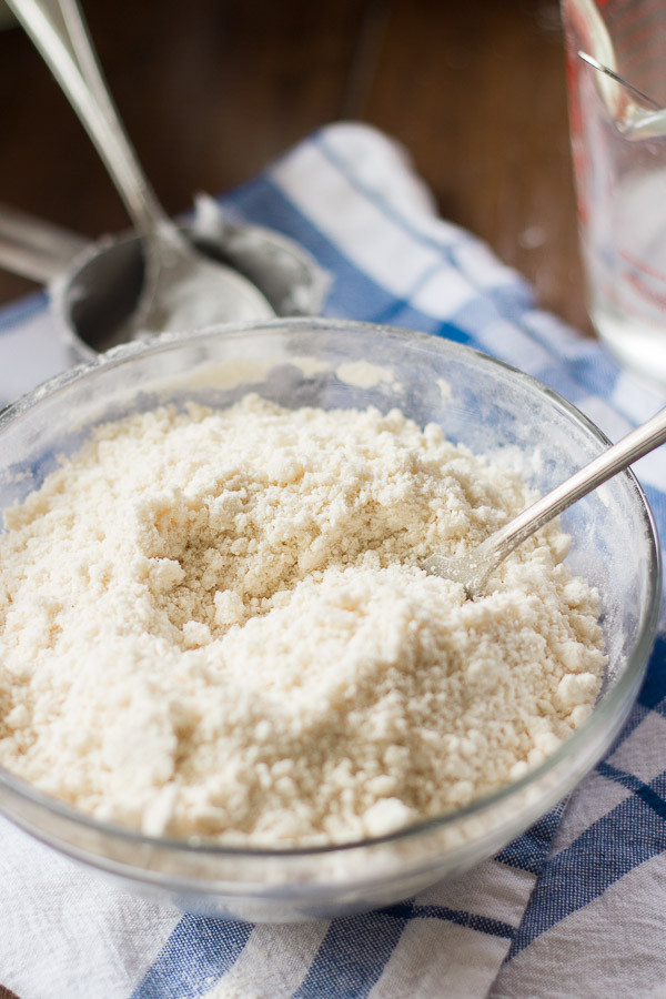 Coconut Oil Pie Crust
 How to Make Coconut Oil Pie Crust