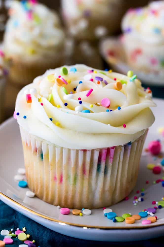 Confetti Cake Recipe
 Confetti Cupcakes Sugar Spun Run