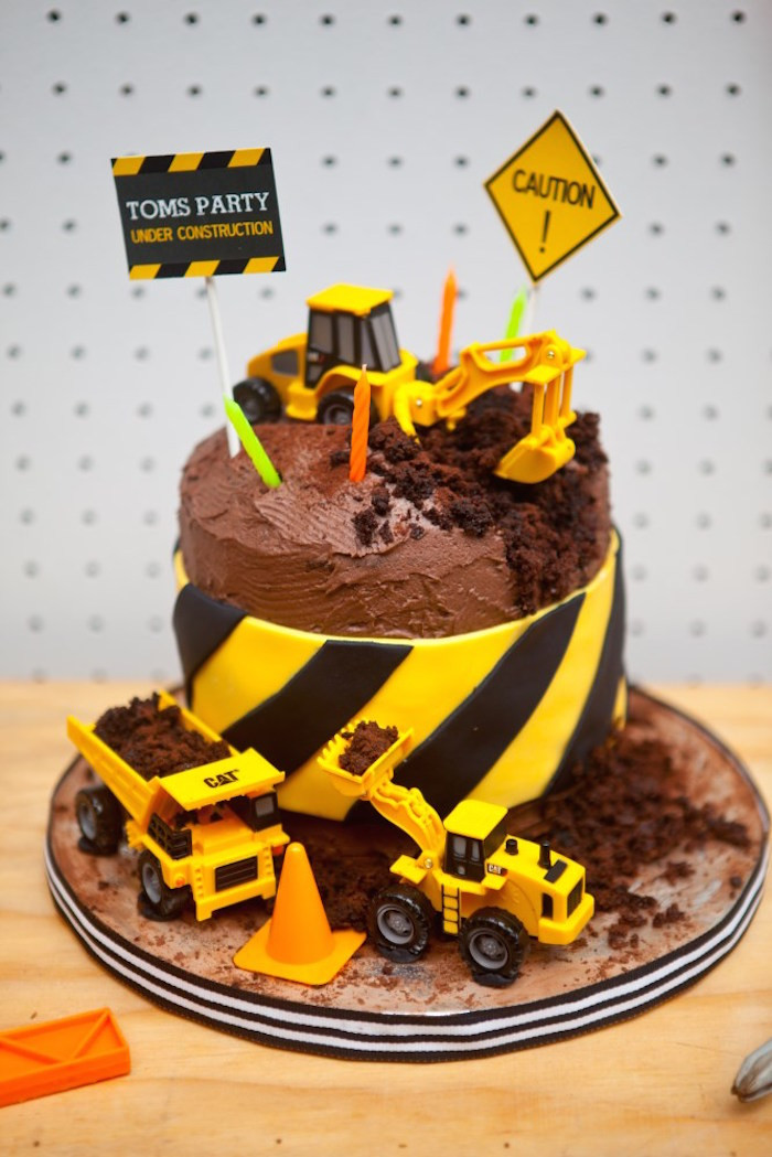 Construction Birthday Cake
 Kara s Party Ideas e Dig With Me Construction Themed