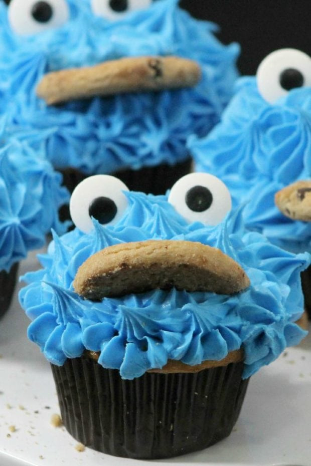 Cookie Monster Cupcakes
 Cookie Monster Cupcakes Spaceships and Laser Beams