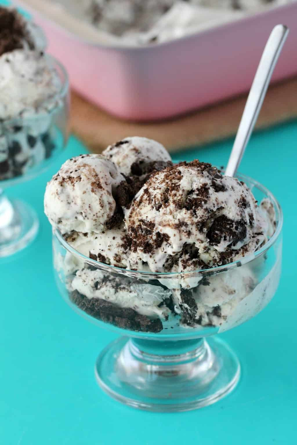 Cookies And Cream Ice Cream Recipe
 Vegan Cookies and Cream Ice Cream – No Churn Recipes